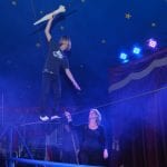 freihändig auf dem Hochseil