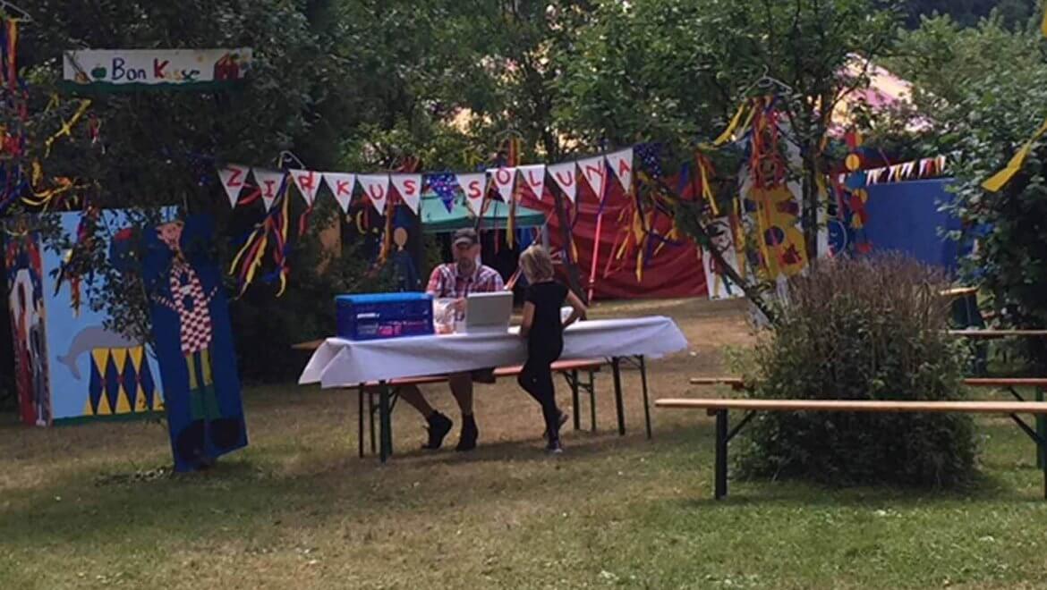 Wimpelgirlande für Draußen